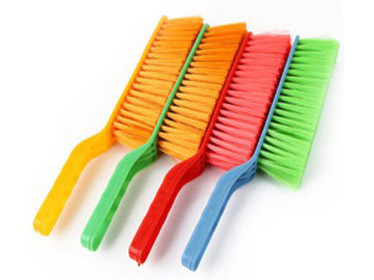 高效清洁，物美价廉 厂家直销塑料长柄除尘床刷与扫帚批发指南