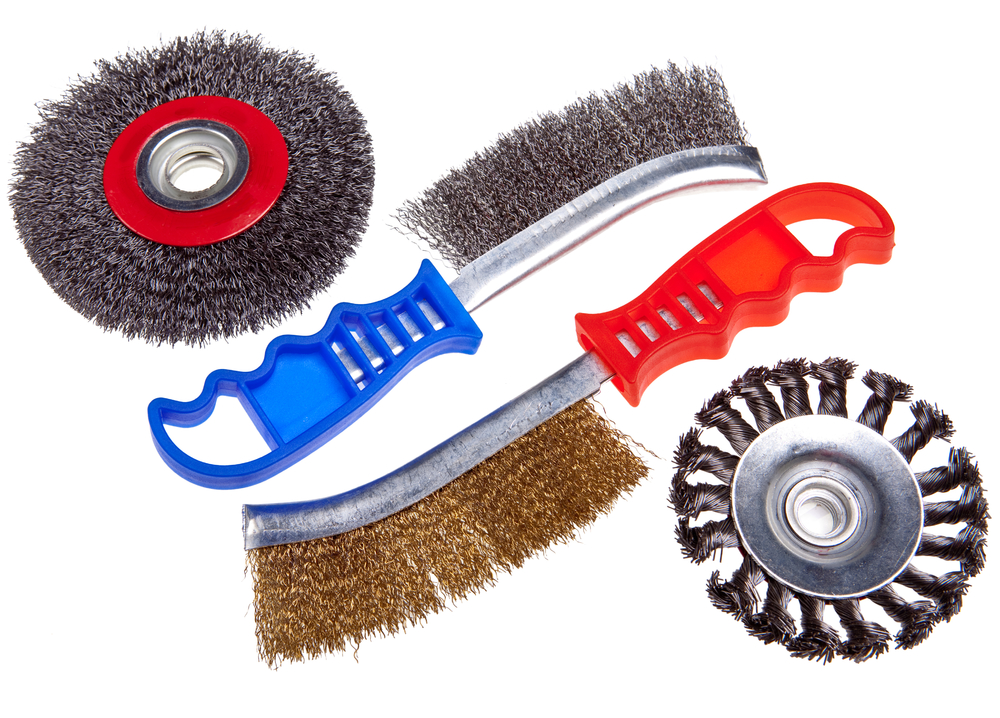 钢丝刷在金属机械清洁中的应用
